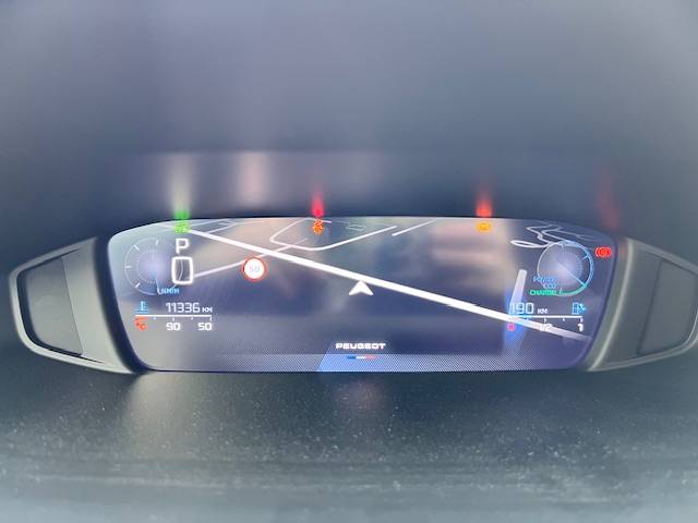 Véhicule d'occasion Peugeot 308 hybrid 136 cv e-DCS6 Allure proche de Nemours