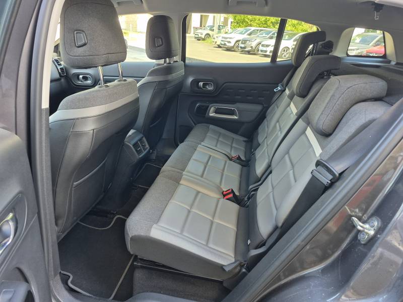 Véhicule occasion Citroën C5 Aircross Blue HDI 130 cv boite automatique EAT8 Shine Pack
