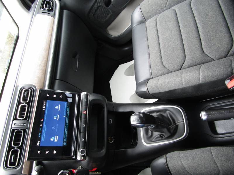 Véhicule d'occasion Citroën C3 essence 82 cv finition Feel situé proche de Fontainebleau