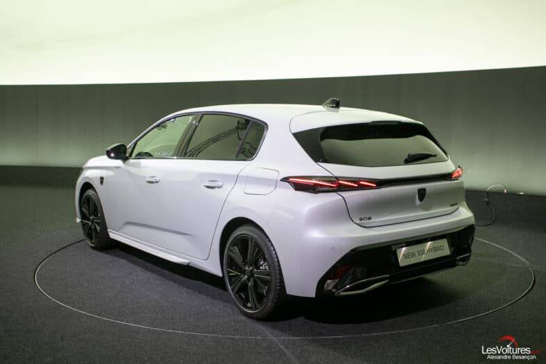 Acheter une berline électrique 5 portes à La Chapelle la Reine proche Malesherbes